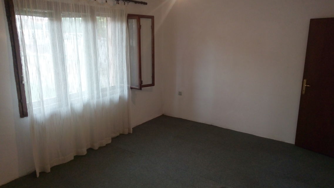 Hercegovačka 24, Beograd - 9