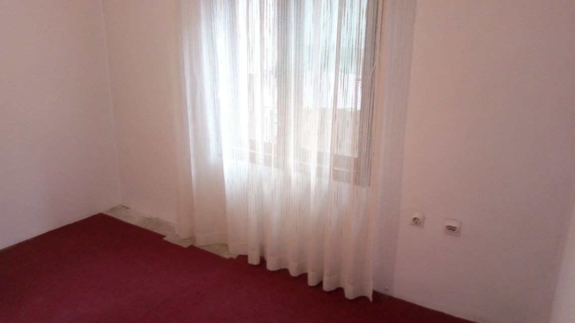 Hercegovačka 24, Beograd - 7