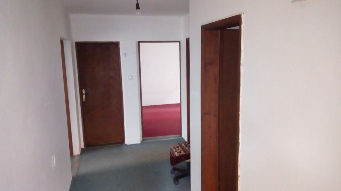 Hercegovačka 24, Beograd - 2