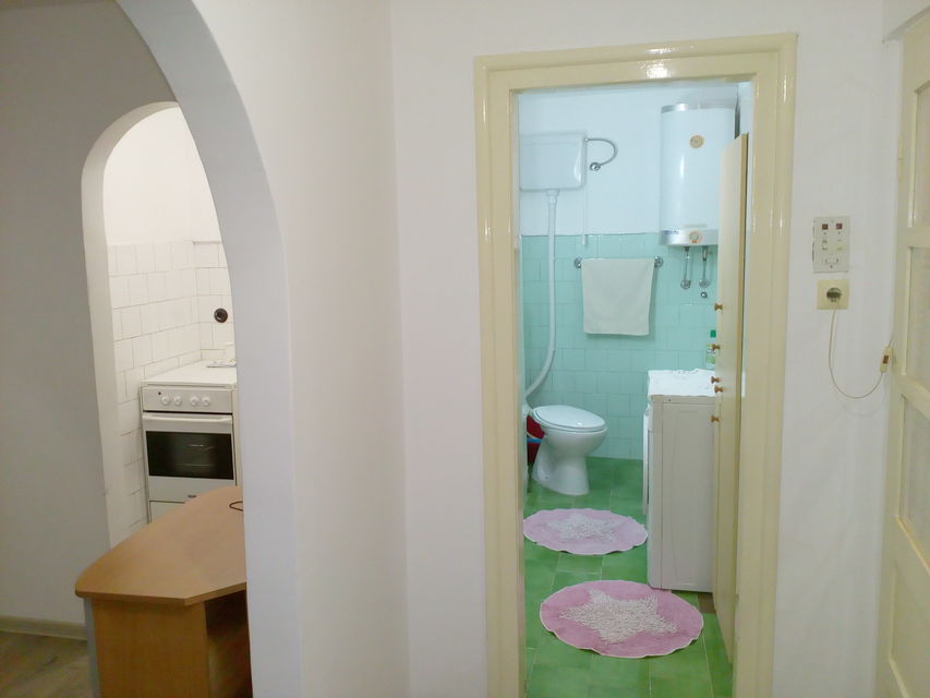 Dalmatinska 37, Beograd - 6