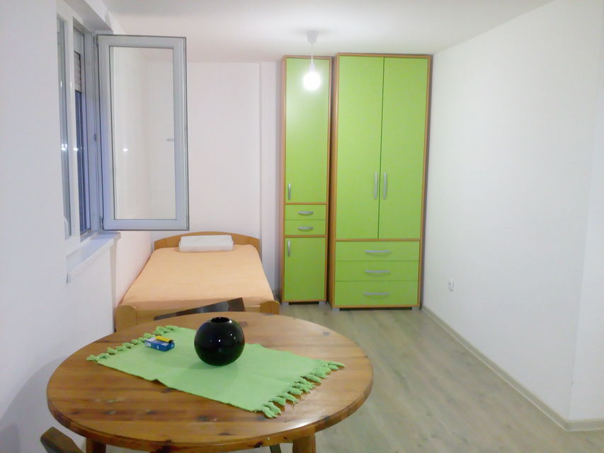 Dalmatinska 37, Beograd - 2