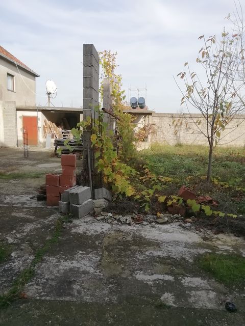 Lenjinova 48, Pećinci - 11