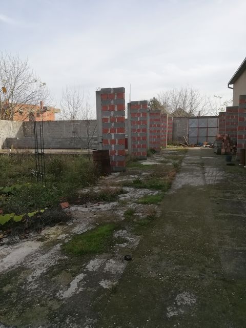 Lenjinova 48, Pećinci - 13