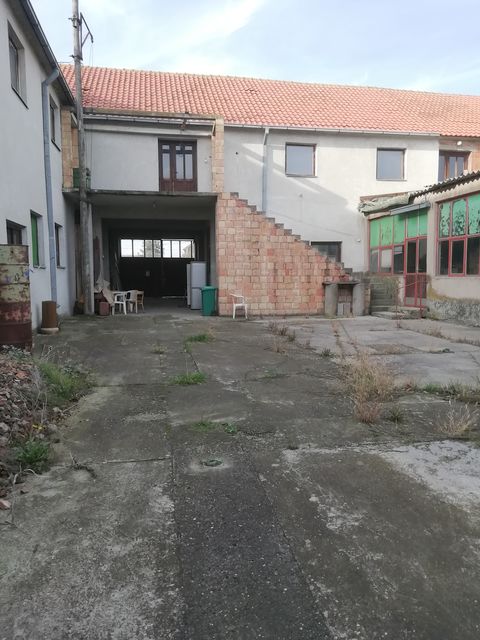 Lenjinova 48, Pećinci - 6