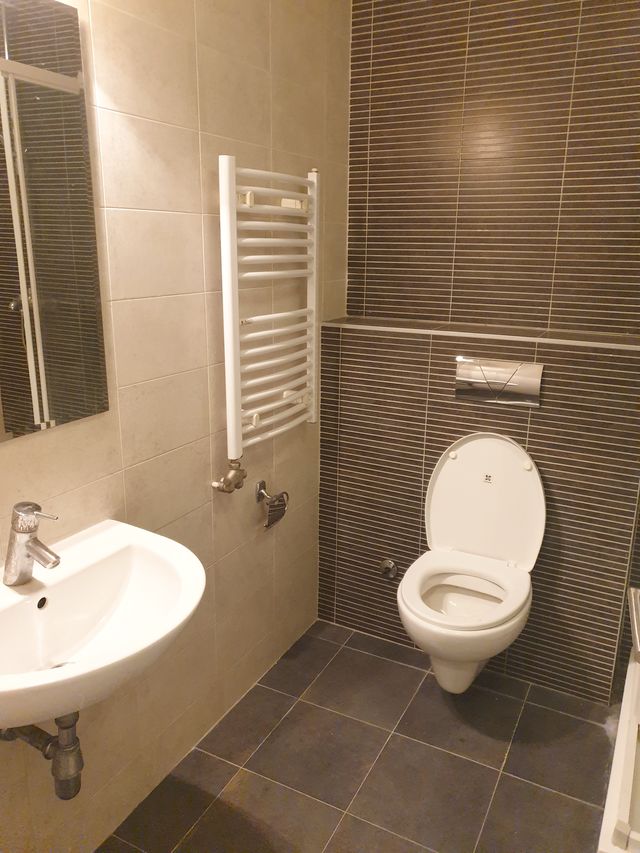 Luke Vojvodića 26, Beograd - 10