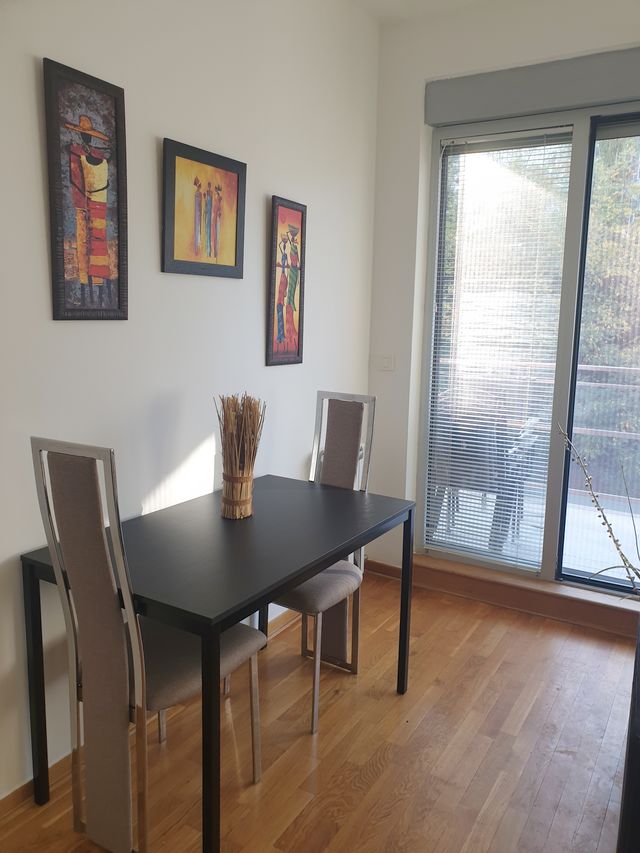 Luke Vojvodića 26, Beograd - 5