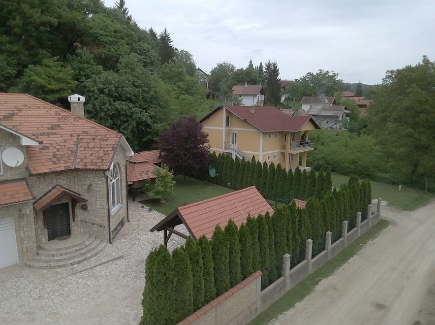 Dositeja Obradovića 1, Vrdnik - 3