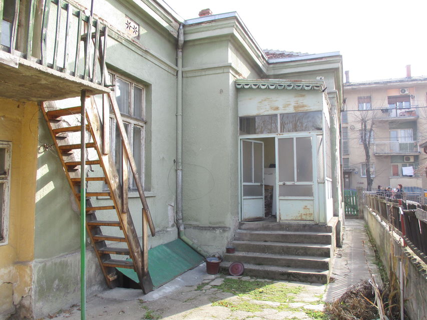 Jug Bogdanova 9, Jagodina - 2