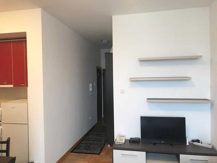 Zahumska 34a, Beograd - 6