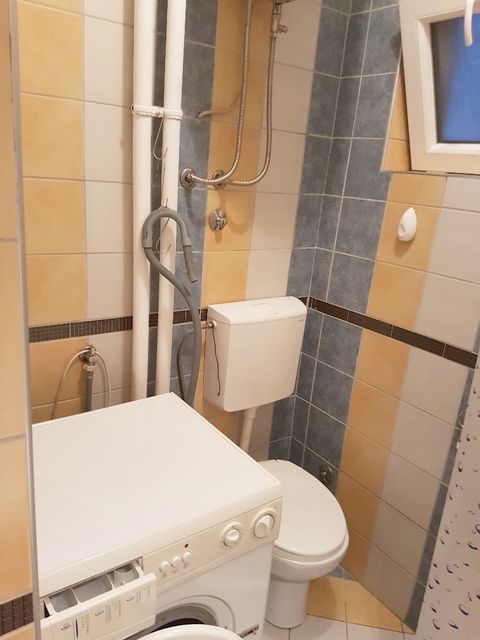 Nikodima Milaša 15, Beograd - 11