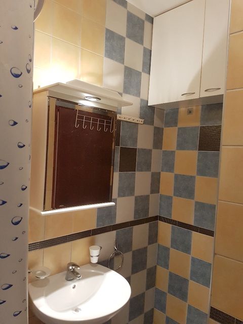 Nikodima Milaša 15, Beograd - 12