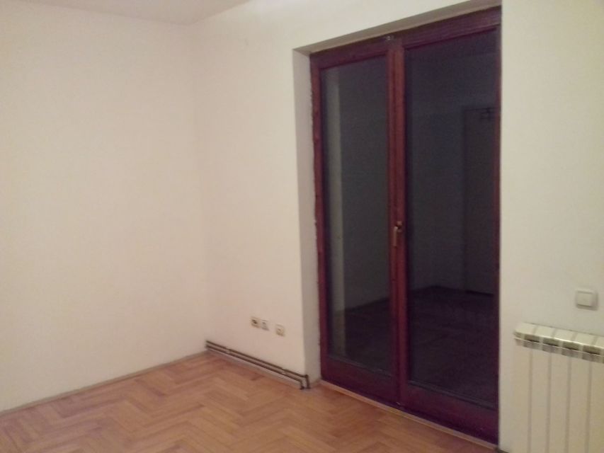 Frontovska 23, Beograd - 3