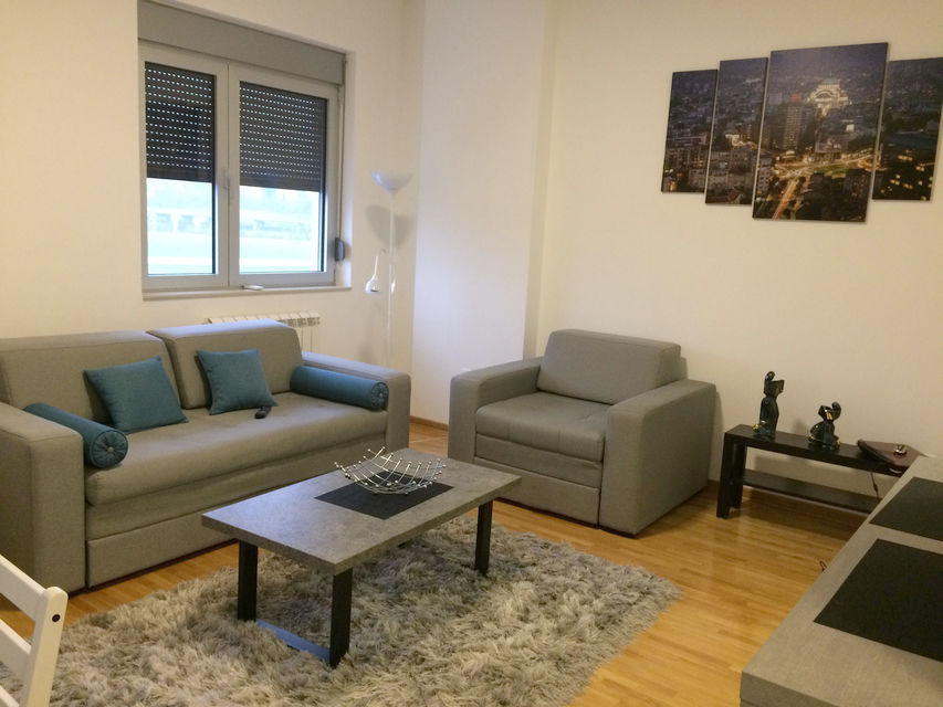 Paštrovićeva 15, Beograd - 9