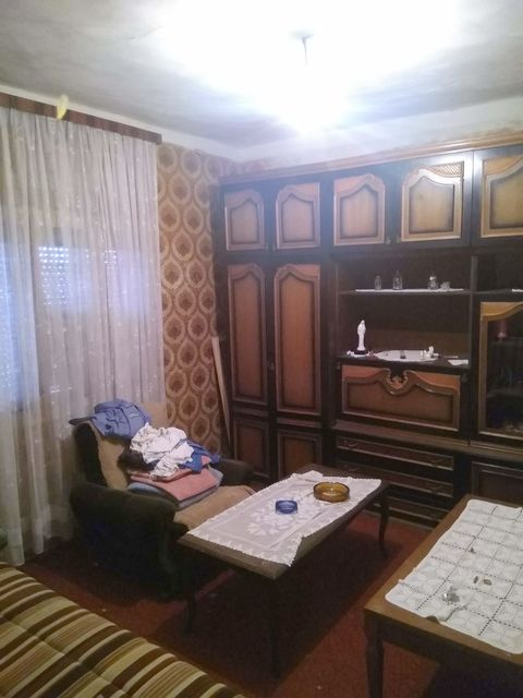 Borivoja Ivankovića 12, Manić - 6