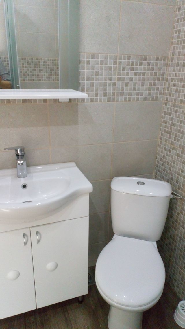 Ulica 21 Kneževac 7, Beograd - 8