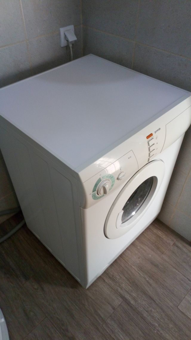 Ulica 21 Kneževac 7, Beograd - 9