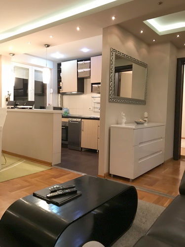 Marijane Gregoran 15, Beograd - 7