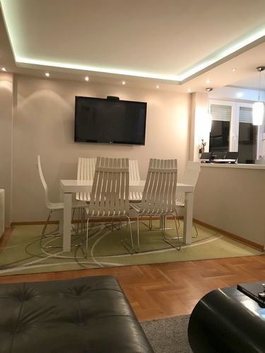 Marijane Gregoran 15, Beograd - 8