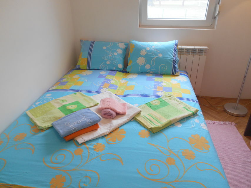 Zlatiborska 48, Beograd - 10