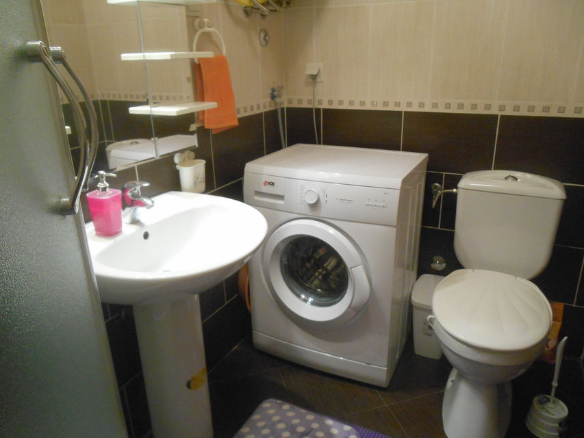 Zlatiborska 48, Beograd - 14