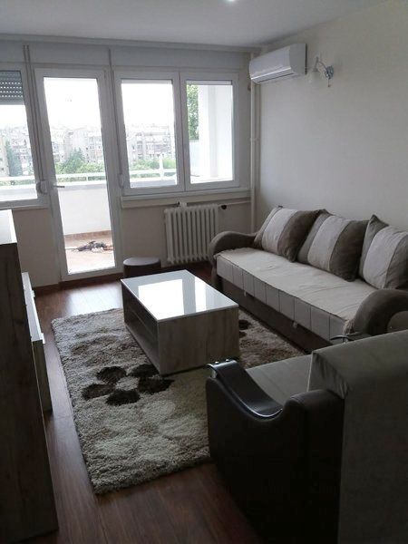 Bulevar Zorana Đinđića 22, Beograd - 13