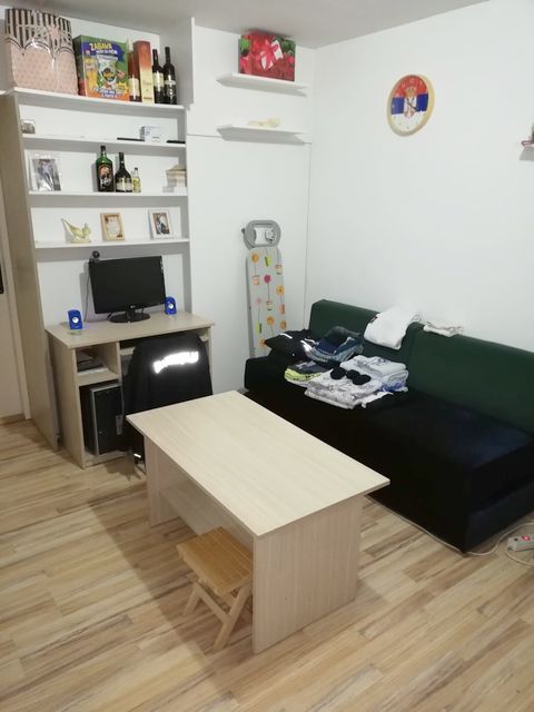 Vojni put 1 577A, Beograd - 4