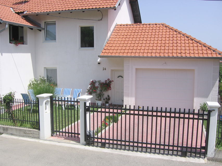 Slobodana Jovića 24, Beograd - 4