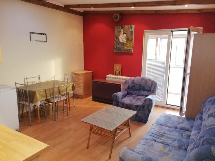 Dvadesetog oktobra 7, Beograd