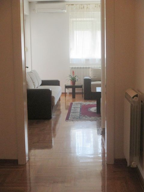 Miloja Đaka 19, Beograd - 13