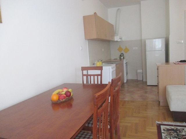 Miloja Đaka 19, Beograd - 4