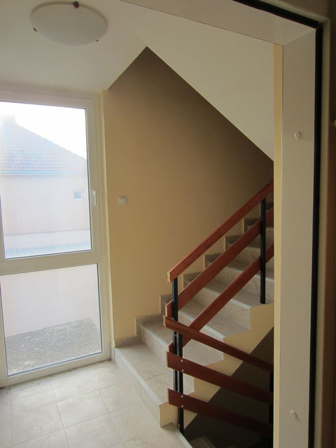 Mijatovih njiva 1B, Beograd - 14