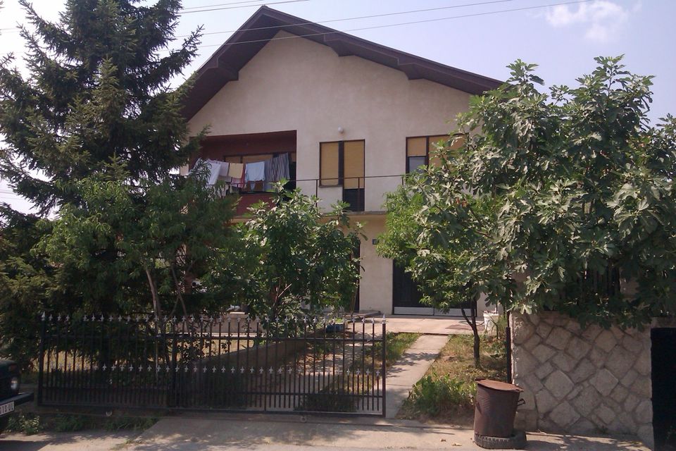 Mileta Nedeljkovića 27, Aranđelovac - 1