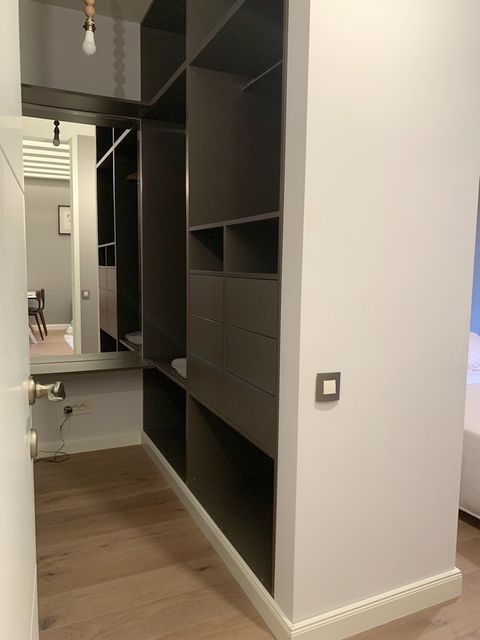 Pijarona de Mondezira 12, Beograd - 12