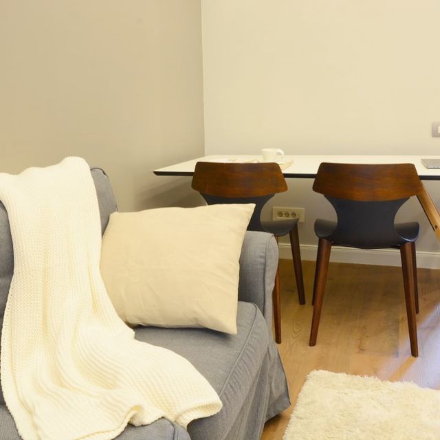 Pijarona de Mondezira 12, Beograd - 6