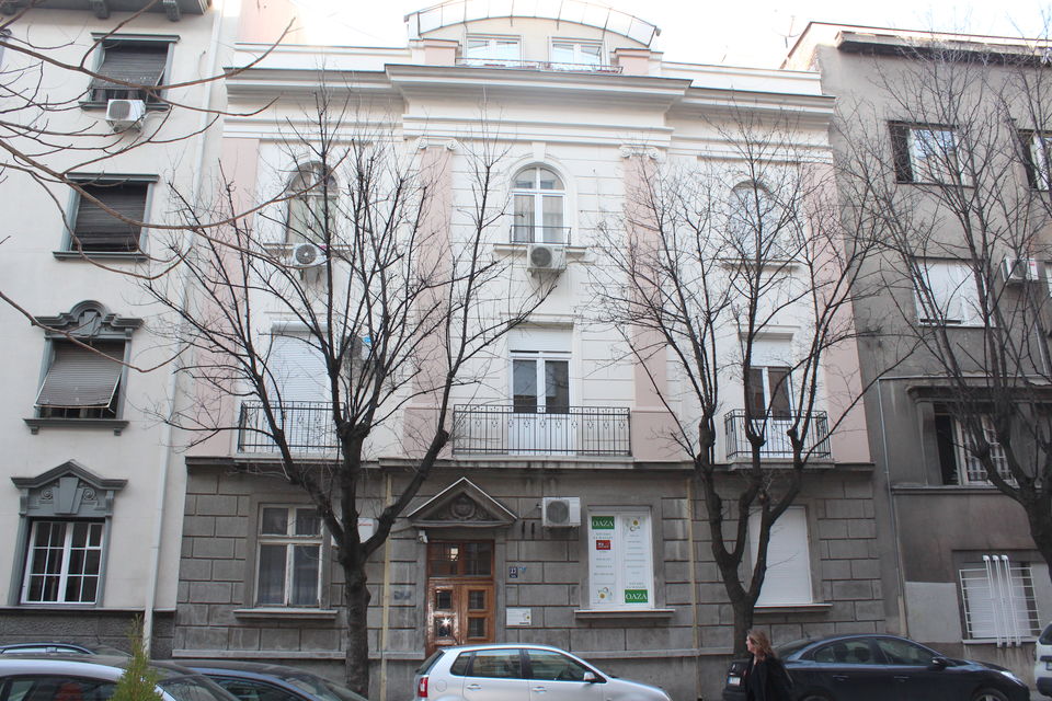 Brane Crnčevića 13, Beograd