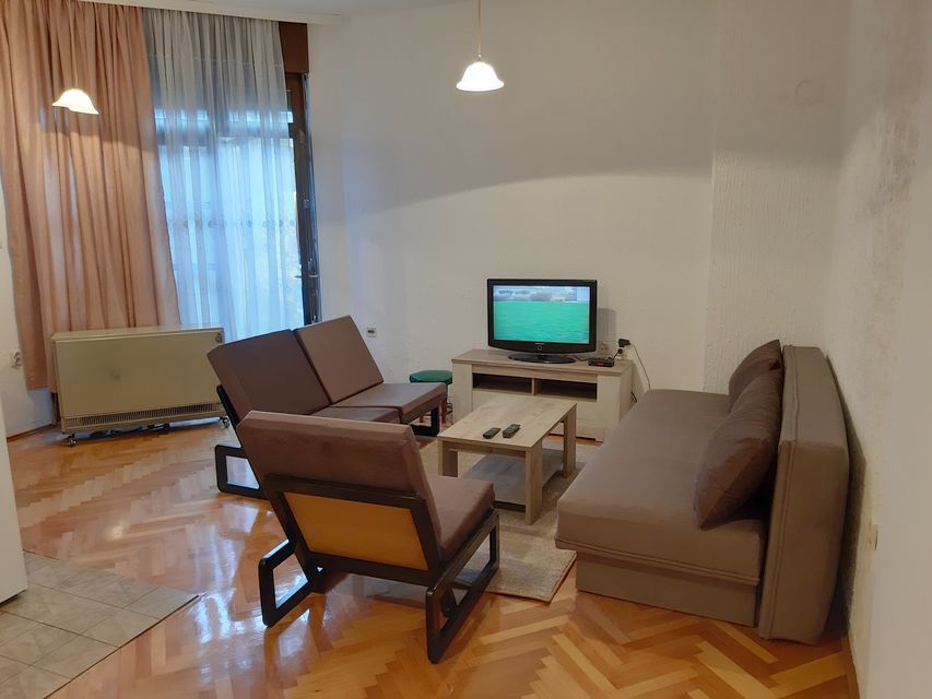 Niška 1, Beograd - 3