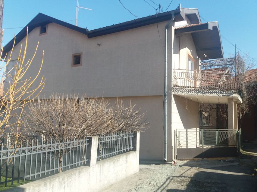 Emila Muže 23, Kruševac