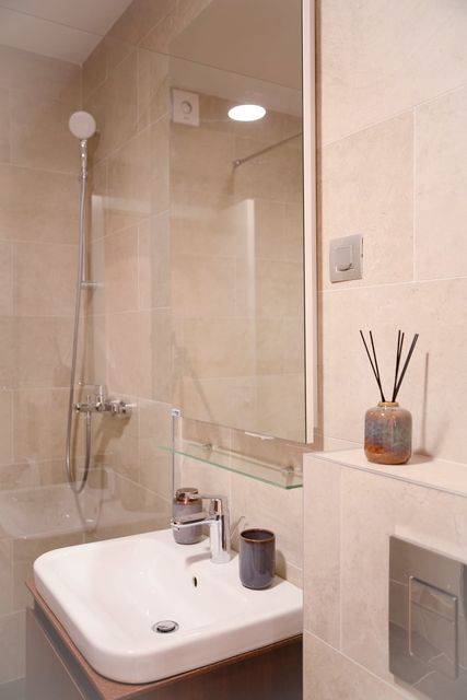 Trg Galerija 3, Novi Sad - 12