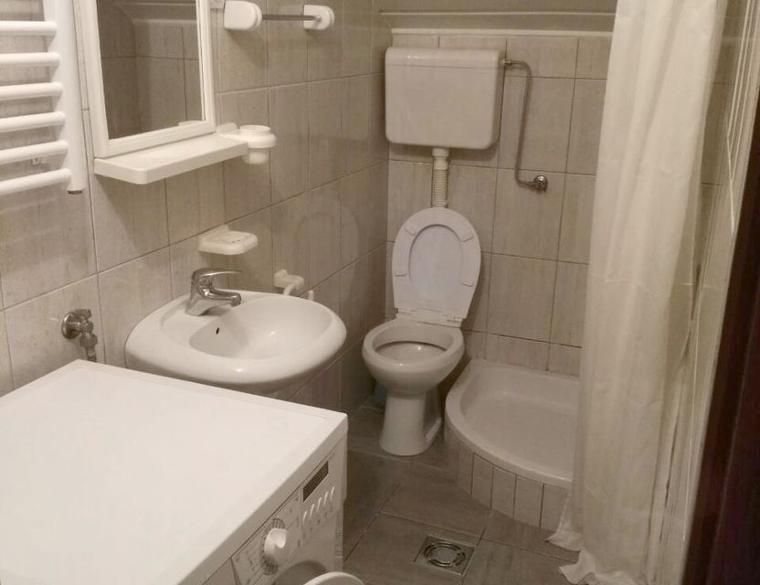 Vojvode Vlahovića 31, Beograd - 4