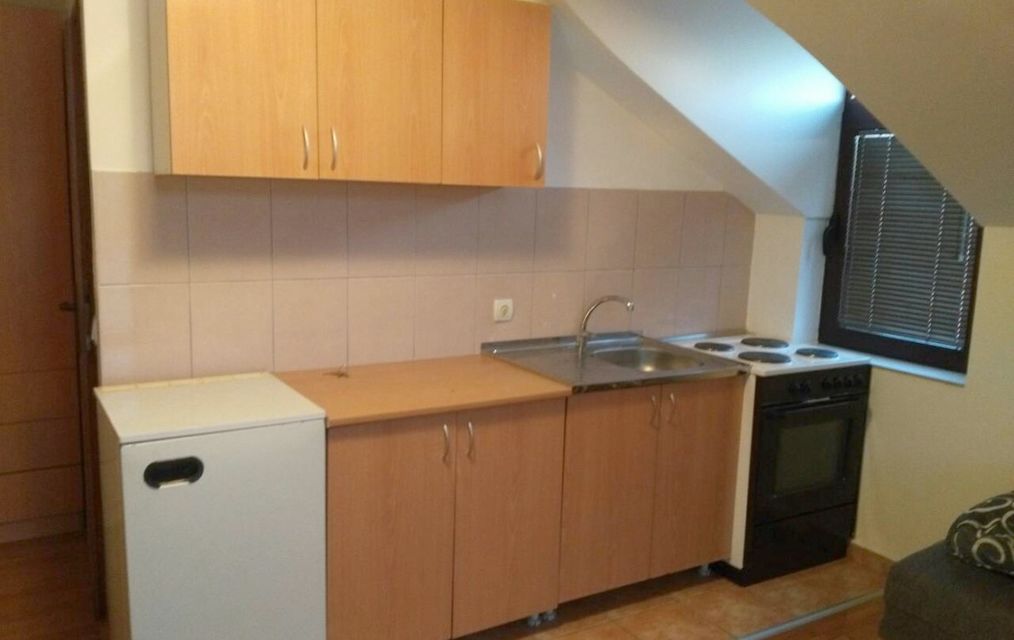 Vojvode Vlahovića 31, Beograd - 2