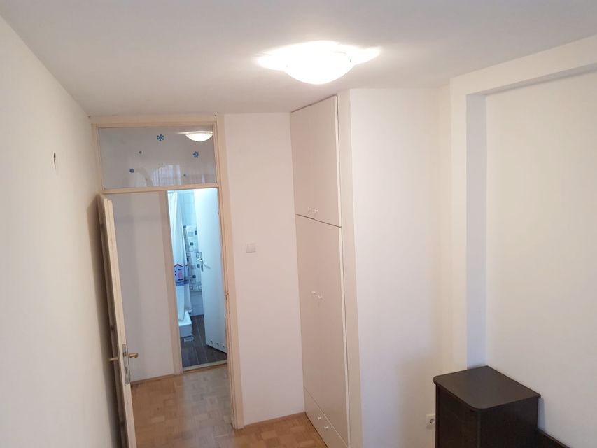 Braće Srnić 9, Beograd - 5