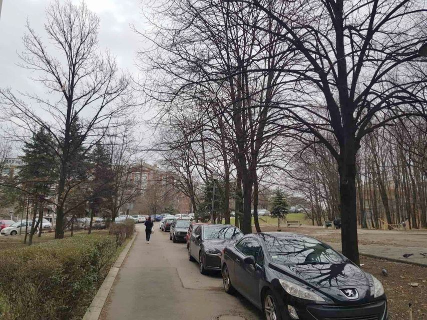 Braće Srnić 9, Beograd - 16