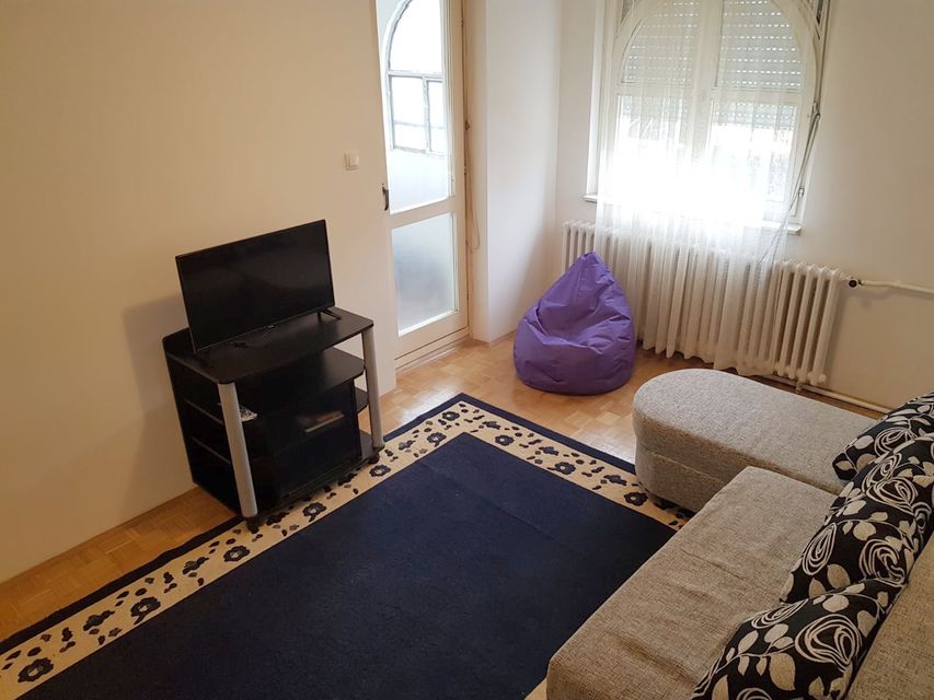 Braće Srnić 9, Beograd - 2