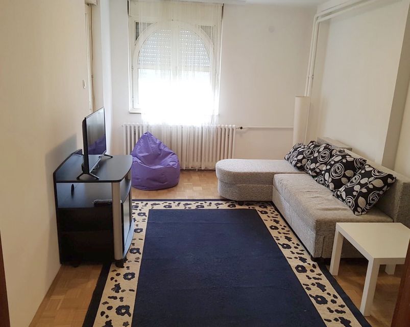 Braće Srnić 9, Beograd