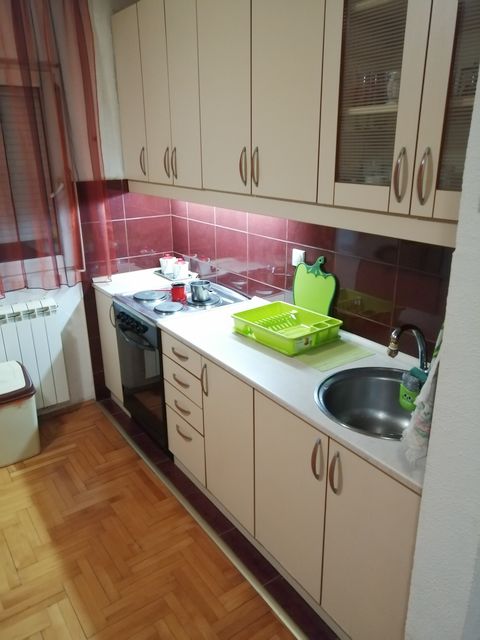 Vojvode Vlahovića 25C, Beograd - 16