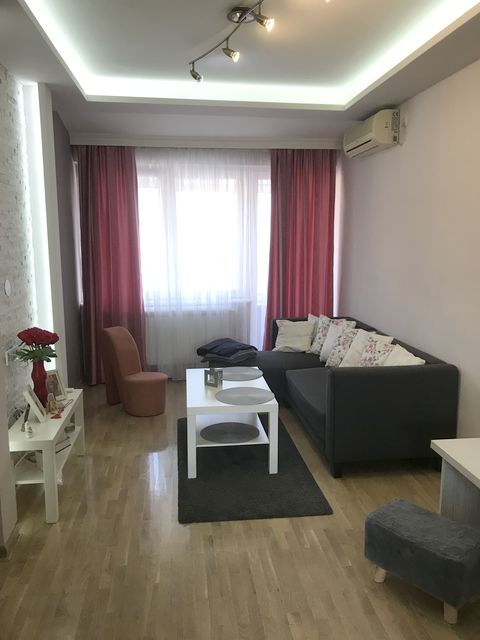 Janka Veselinovića 29, Kragujevac