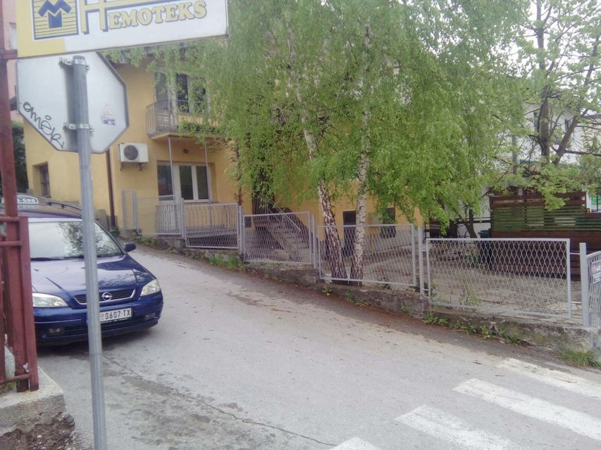 Jug Bogdanova 7, Užice - 4