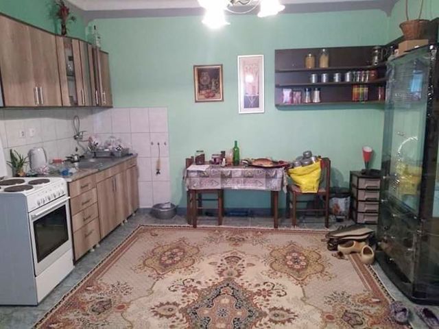 Ive Lole Ribara 24, Kljajićevo - 7