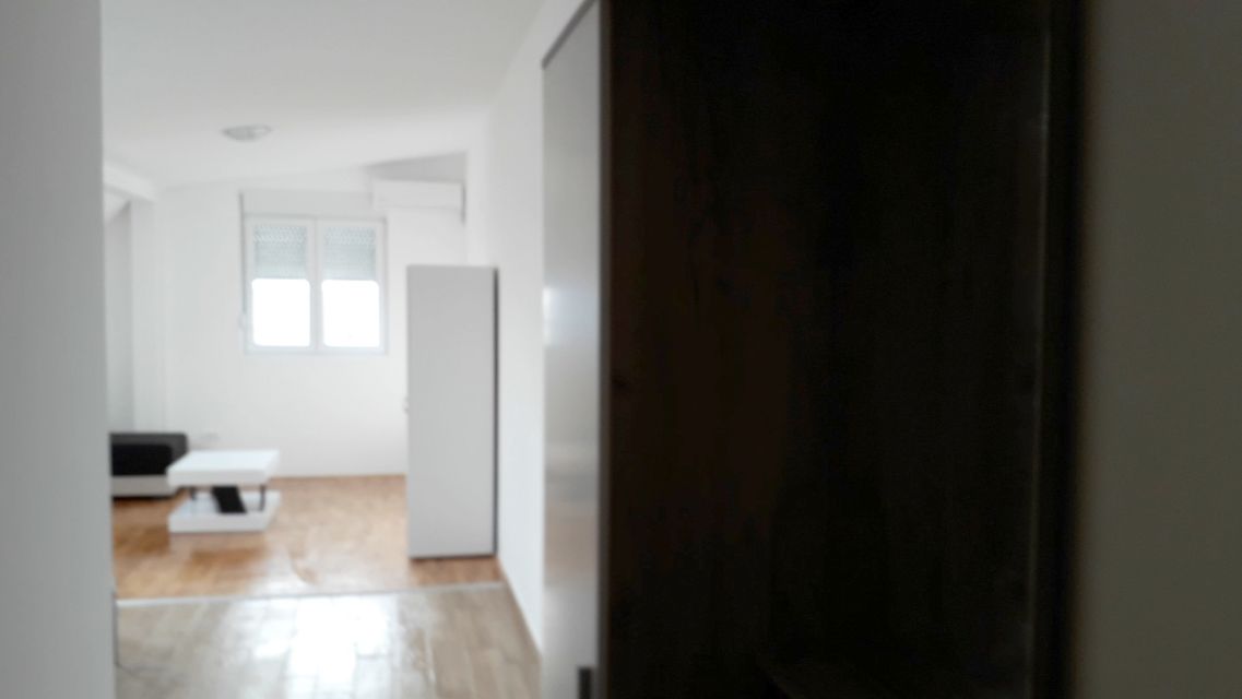 Ustanička 214, Beograd