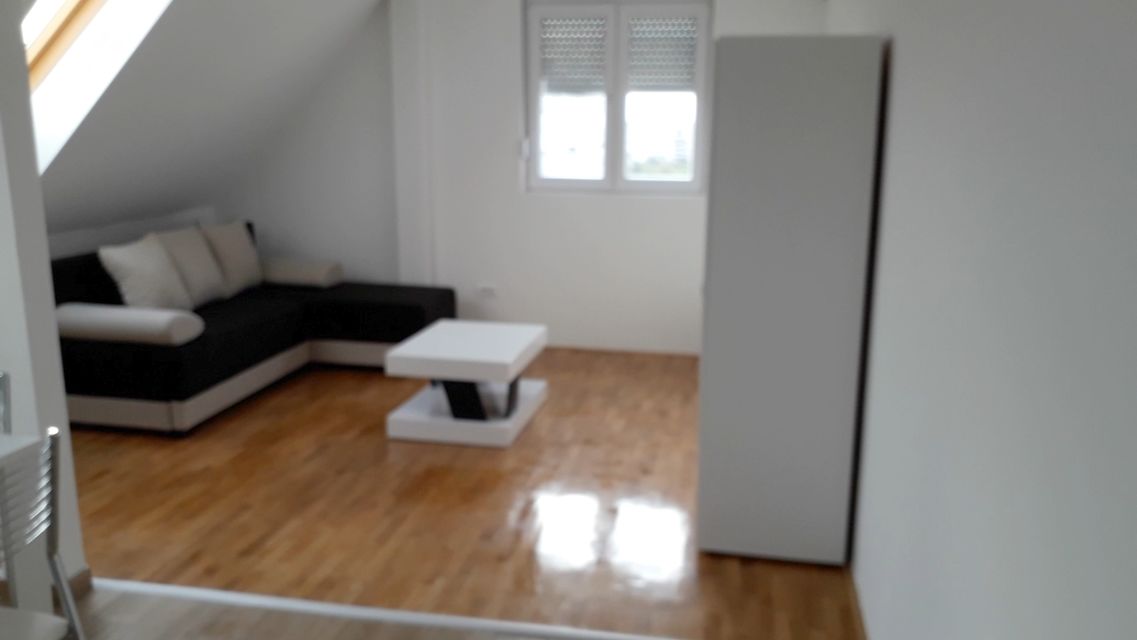 Ustanička 214, Beograd - 2